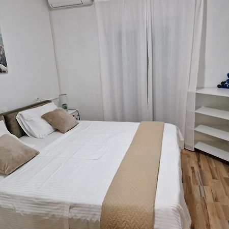 Apartment Galeb Zara Esterno foto