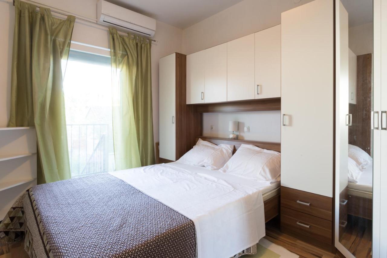 Apartment Galeb Zara Esterno foto